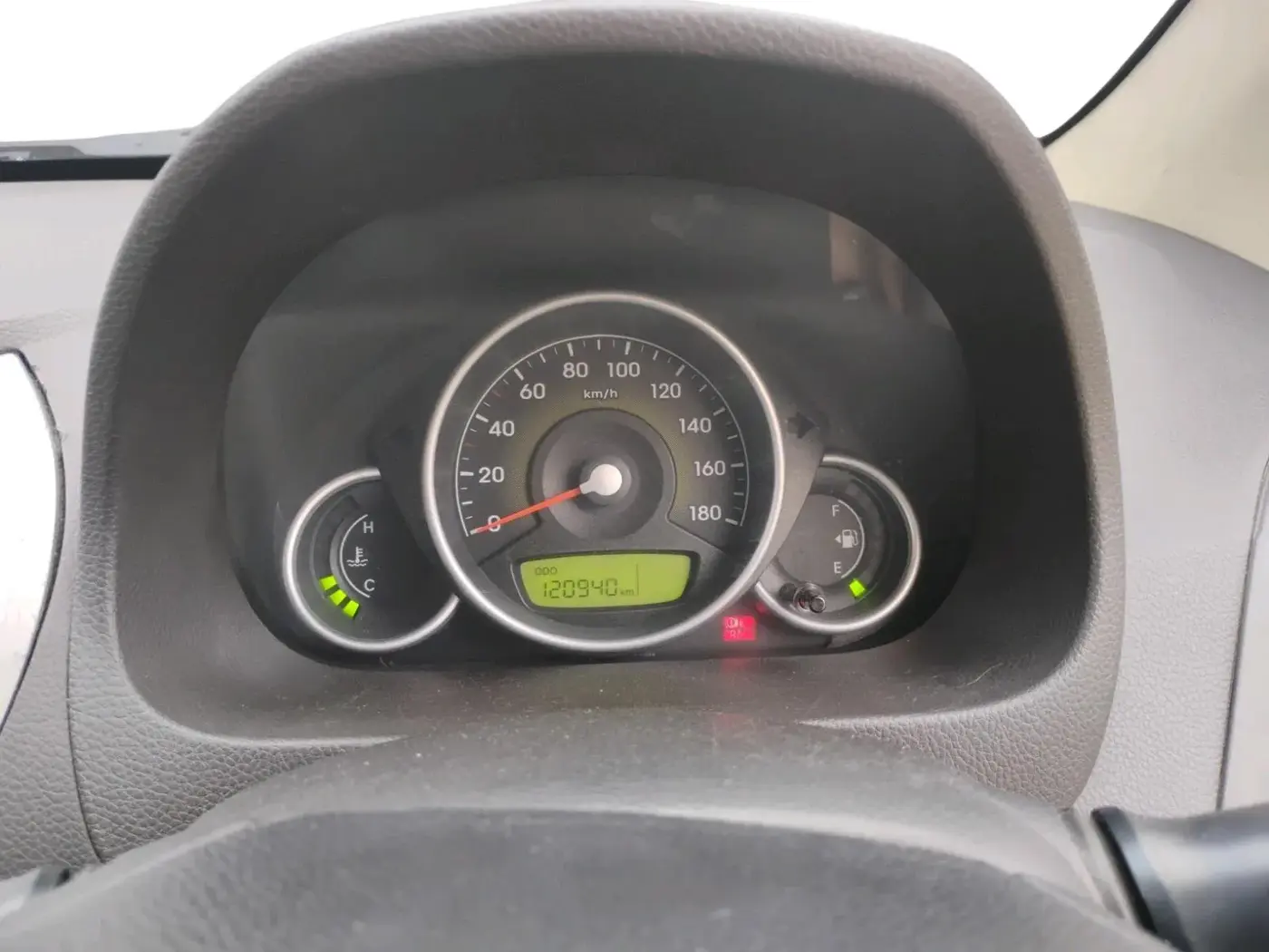 2017 Hyundai Eon MAGNA +, Petrol, Manual, 1,20,940 km, interior