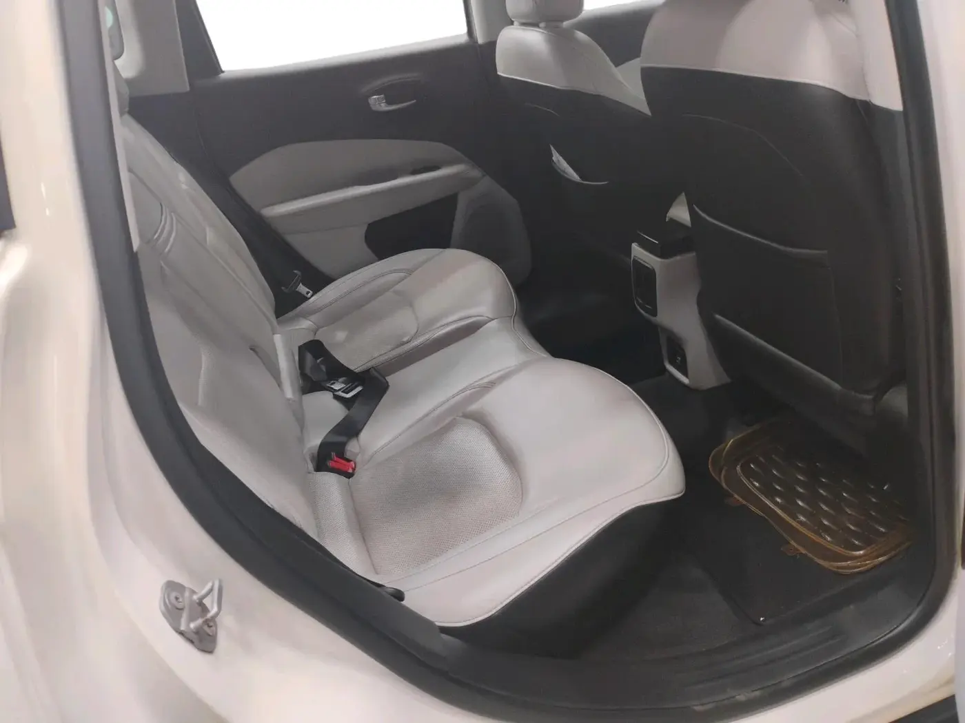 2017 Jeep Compass LIMITED (O) 2.0 DIESEL, Diesel, Manual, 2,03,912 km, interior