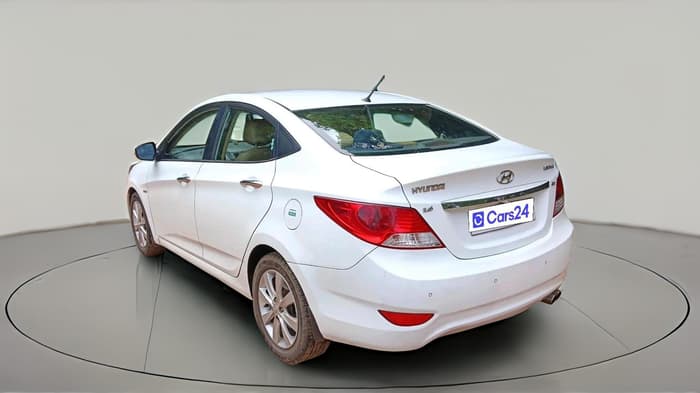 2013 Hyundai Verna FLUIDIC 1.6 CRDI SX, Diesel, Manual, 1,43,439 km, exterior