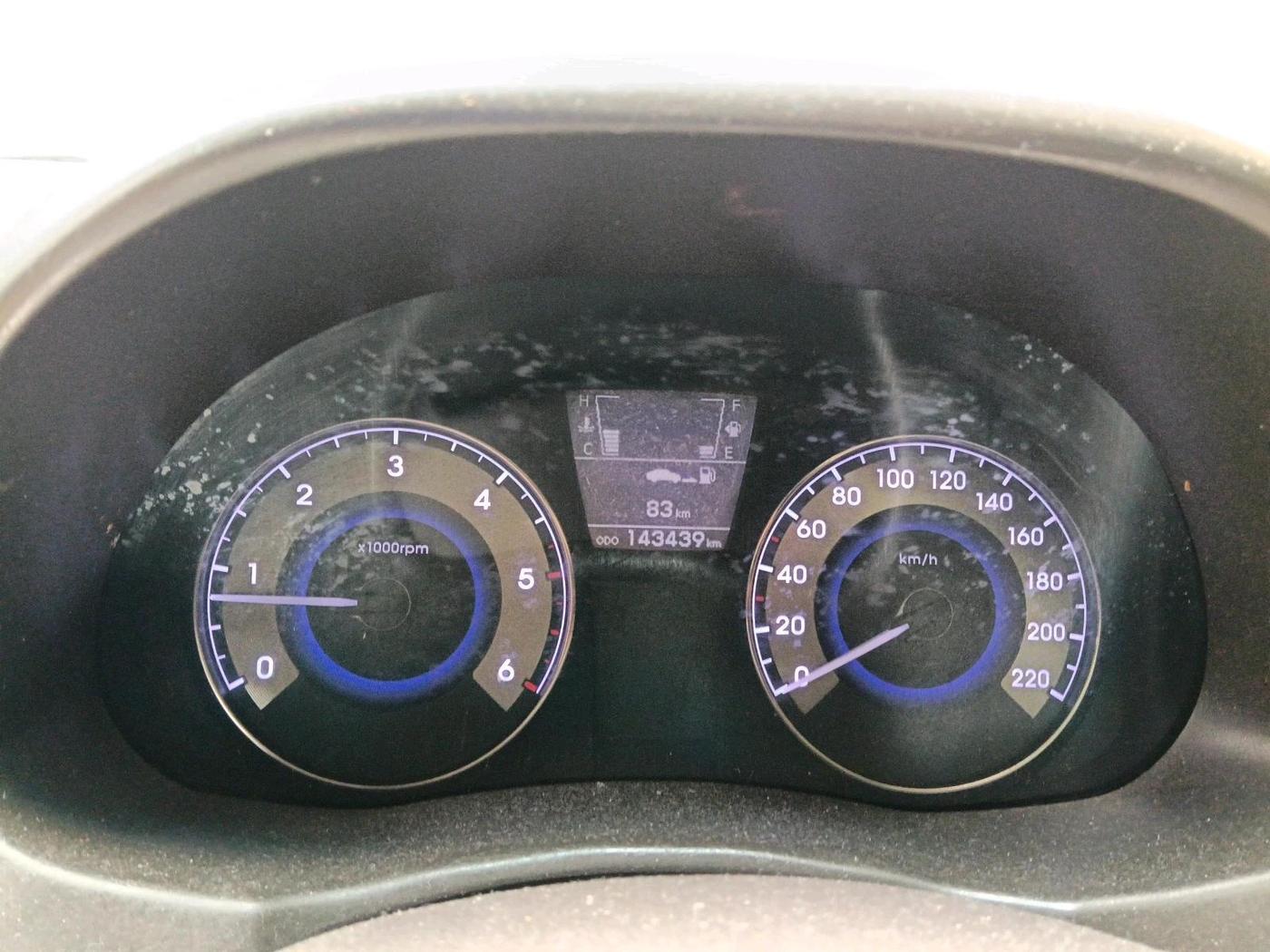 2013 Hyundai Verna FLUIDIC 1.6 CRDI SX, Diesel, Manual, 1,43,439 km, interior