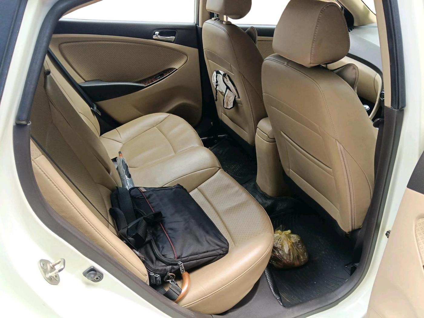 2013 Hyundai Verna FLUIDIC 1.6 CRDI SX, Diesel, Manual, 1,43,439 km, interior