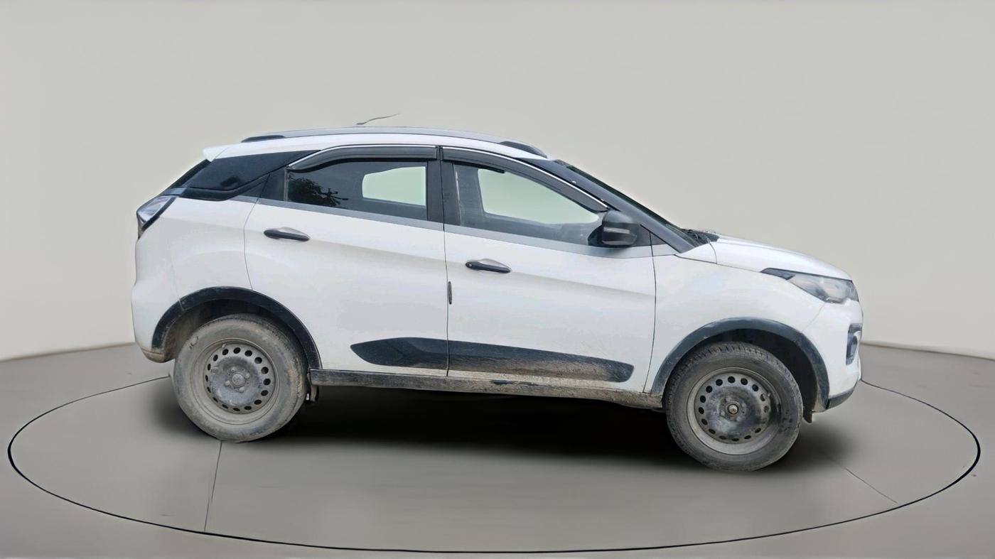 2020 Tata NEXON XM PETROL, Petrol, Manual, 1,14,357 km, exterior