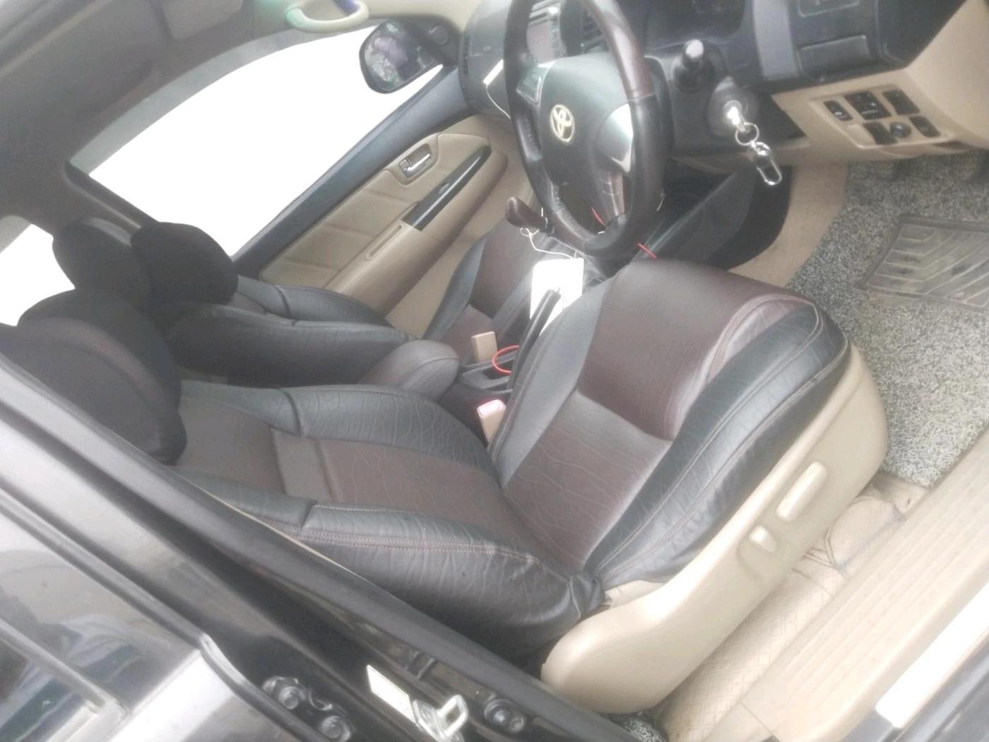 2014 Toyota Fortuner 3.0 4X2 MT, Diesel, Manual, 2,01,441 km, interior
