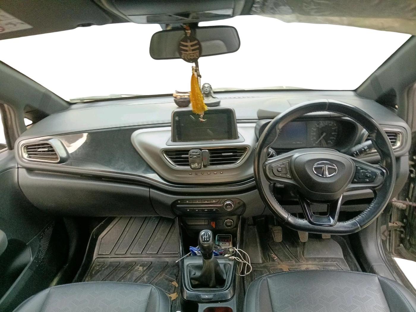 2022 Tata ALTROZ XZ PLUS PETROL DARK EDITION, Petrol, Manual, 21,402 km, interior