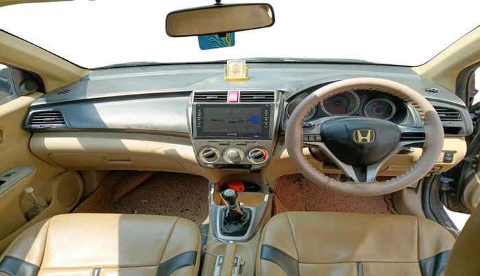 2011 Honda City 1.5L I-VTEC V MT, Petrol, Manual, 2,25,631 km, interior