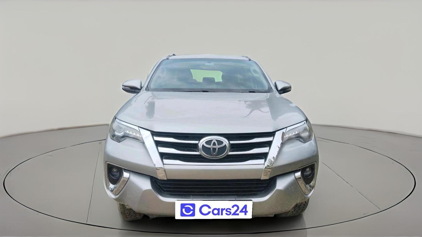 2018 Toyota Fortuner 2.8 4X2 AT, Diesel, Automatic, 78,905 km, exterior