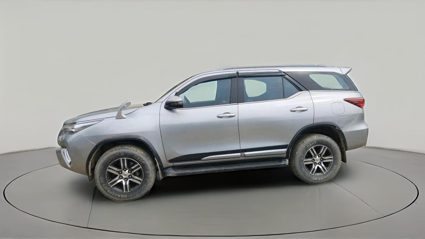 2018 Toyota Fortuner 2.8 4X2 AT, Diesel, Automatic, 78,905 km, exterior