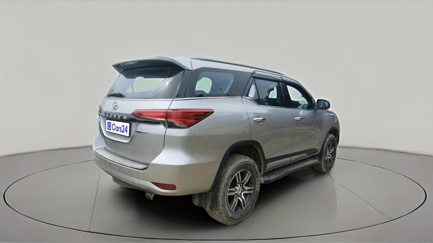 2018 Toyota Fortuner 2.8 4X2 AT, Diesel, Automatic, 78,905 km, exterior