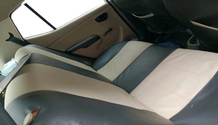 2013 Hyundai i10 ERA 1.1, Petrol, Manual, 1,33,744 km, interior