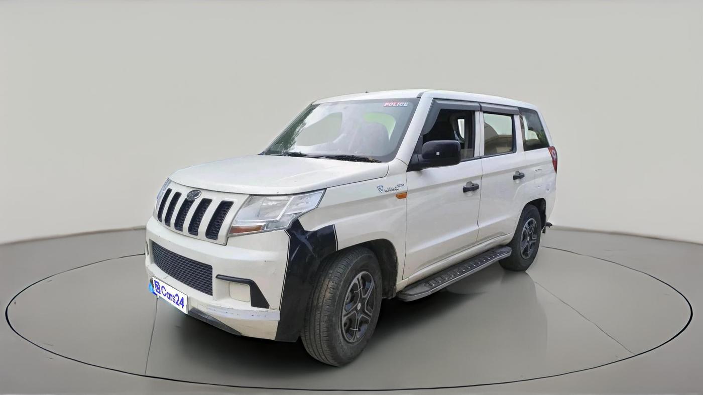 2019 Mahindra TUV 300 PLUS P4, Diesel, Manual, 1,03,040 km, exterior