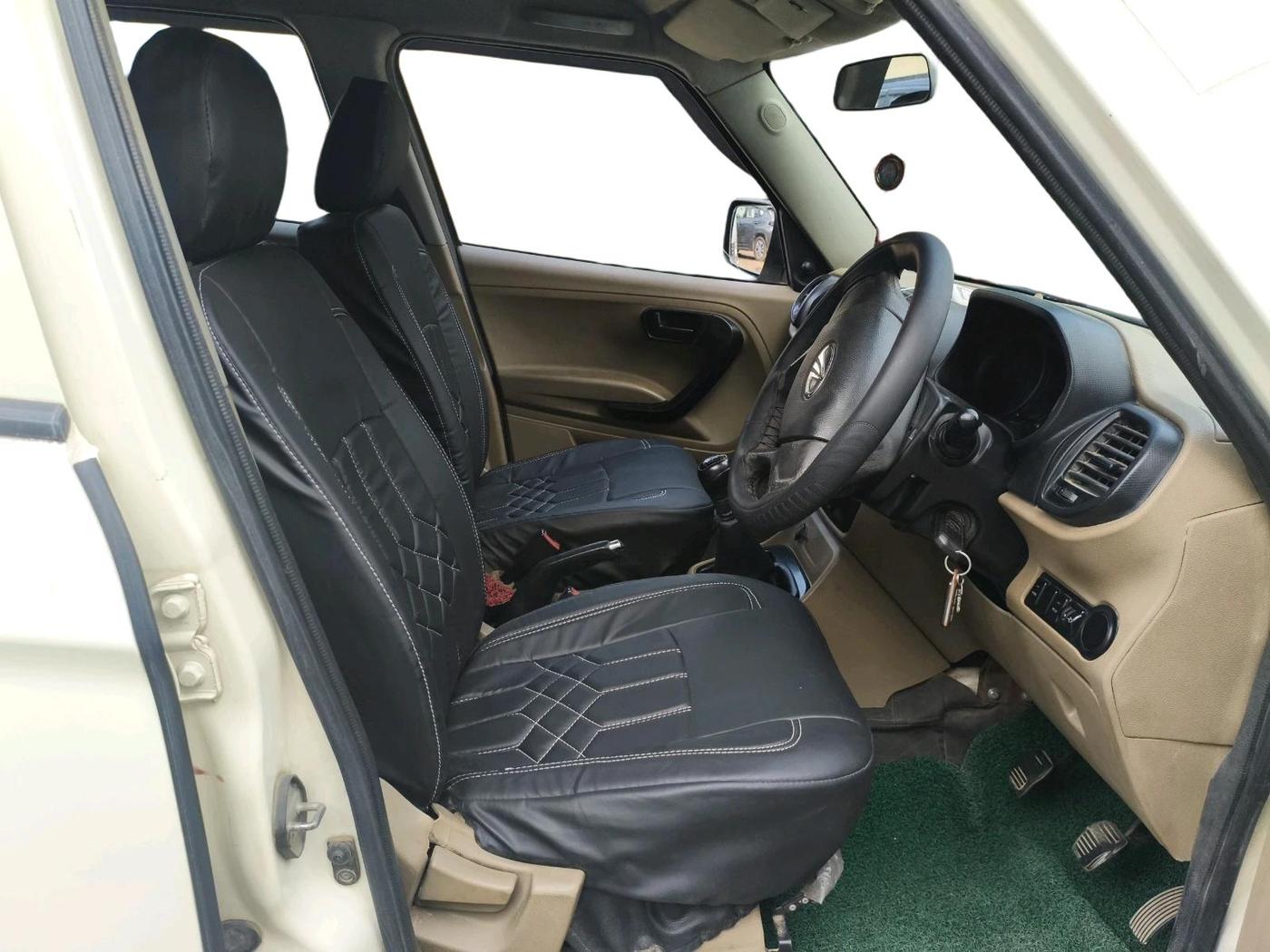 2019 Mahindra TUV 300 PLUS P4, Diesel, Manual, 1,03,040 km, interior