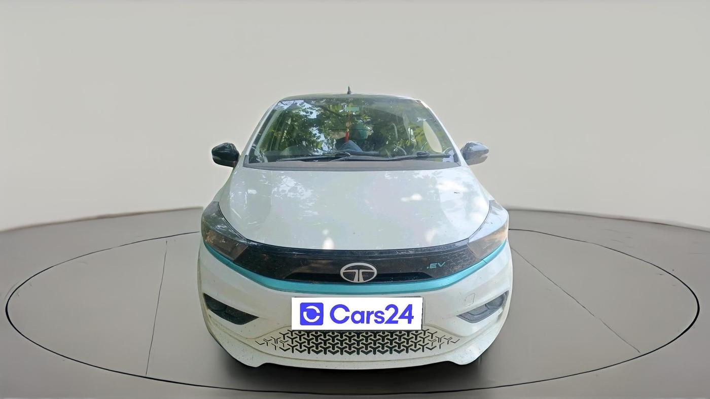 2024 Tata TIAGO EV XT LONG RANGE, Electric, Automatic, 39,220 km, exterior