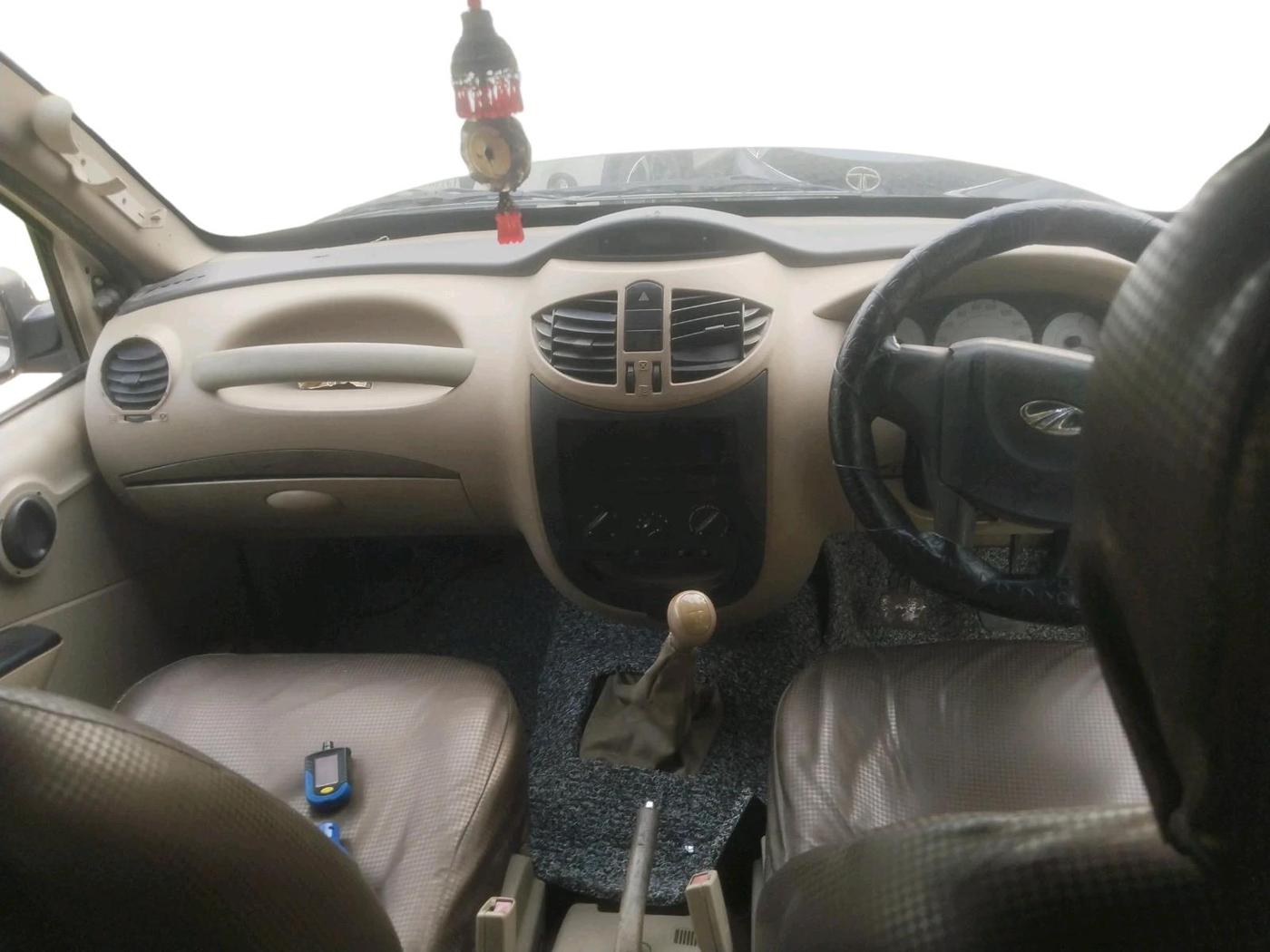 2015 Mahindra Xylo D4, Diesel, Manual, 1,81,441 km, interior