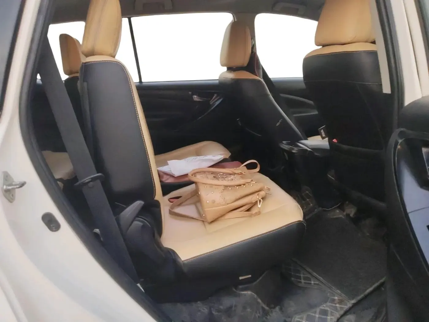 2019 Toyota Innova Crysta 2.4 G 7 STR, Diesel, Manual, 1,58,125 km, interior