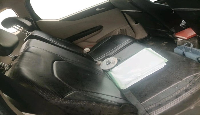 2020 Renault TRIBER RXZ AMT, CNG, Automatic, 57,642 km, interior