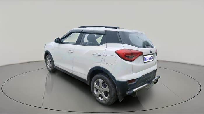 2023 Mahindra XUV300 W6 1.2 PETROL, Petrol, Manual, 30,562 km, exterior