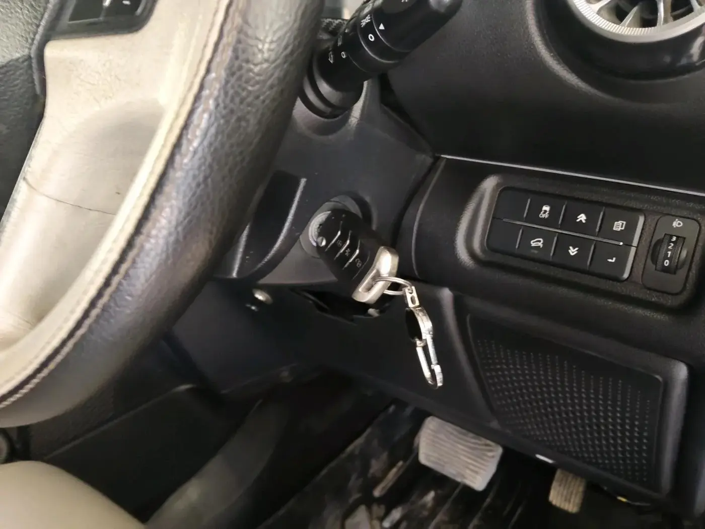 2022 Mahindra Thar LX D AT 4WD HT, Diesel, Automatic, 77,447 km, interior