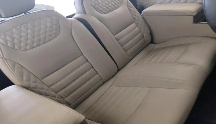 2022 Mahindra Thar LX D AT 4WD HT, Diesel, Automatic, 77,447 km, interior