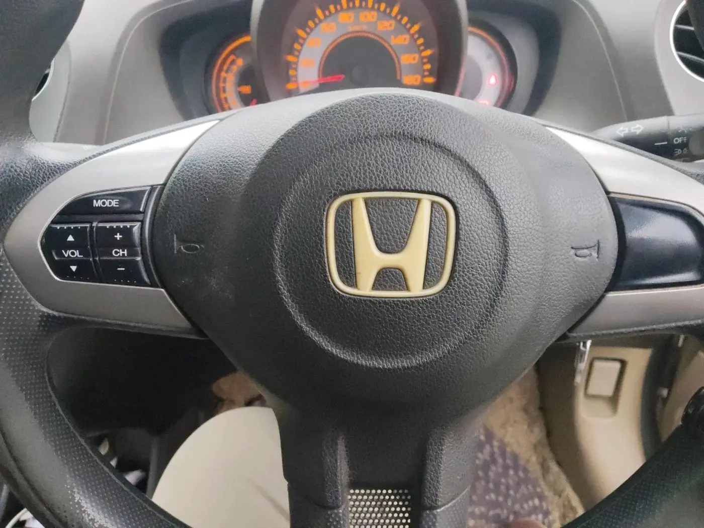 2013 Honda Brio S MT, Petrol, Manual, 81,772 km, interior