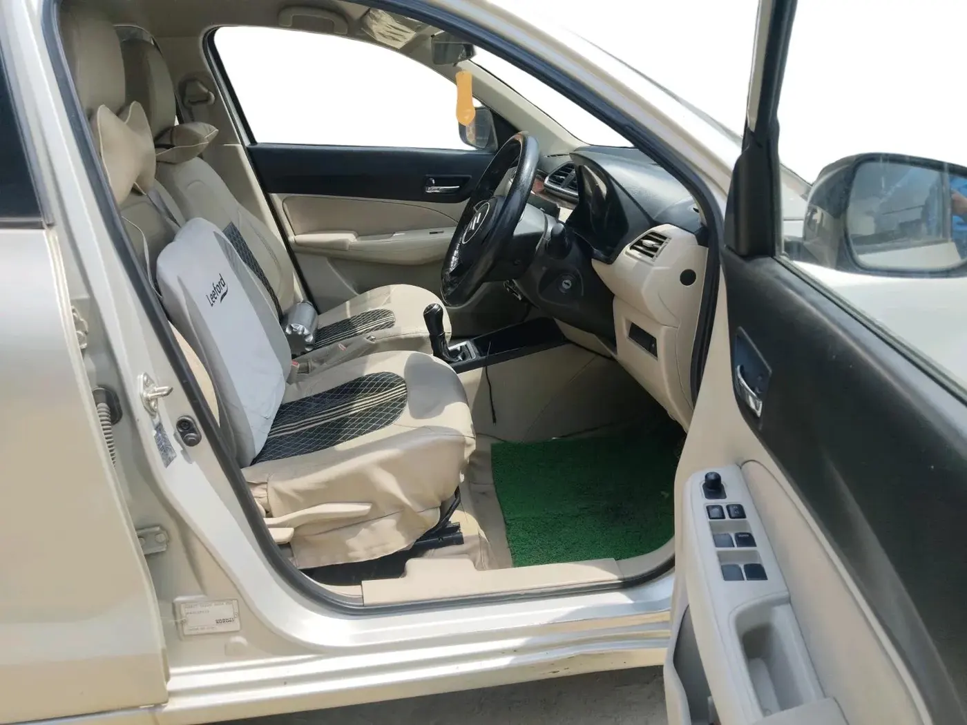 2018 Maruti Dzire VDI, Diesel, Manual, 1,29,801 km, interior