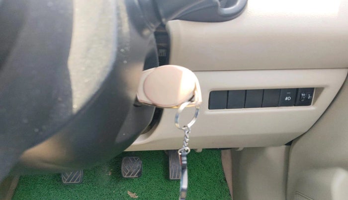 2018 Maruti Dzire VDI, Diesel, Manual, 1,29,801 km, interior