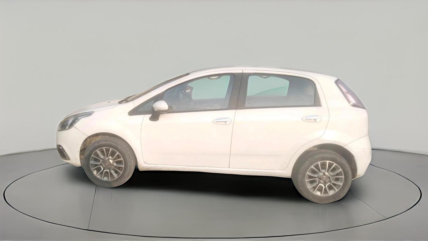 2015 Fiat Punto EVO EMOTION 1.3 MULTIJET, Diesel, Manual, 1,14,897 km, exterior