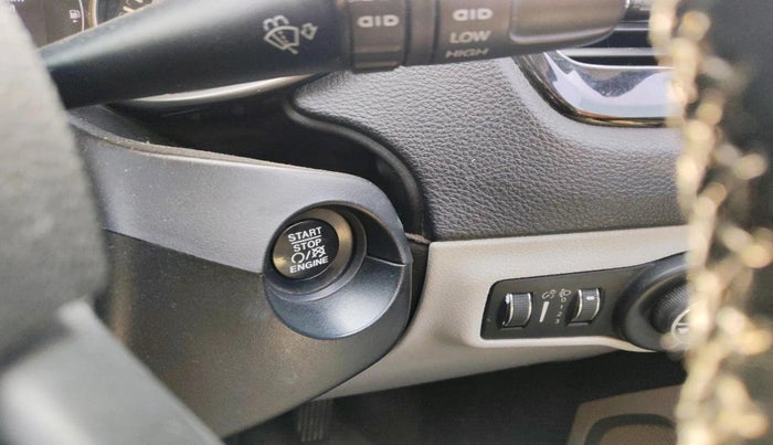 2018 Jeep Compass LIMITED 2.0 DIESEL 4X4, Diesel, Manual, 1,46,015 km, interior