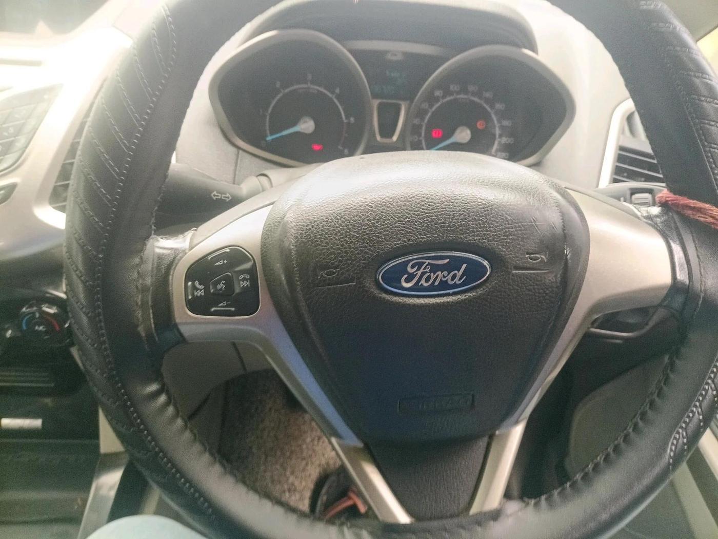 2015 Ford Ecosport TREND 1.5L DIESEL, Diesel, Manual, 1,36,720 km, interior