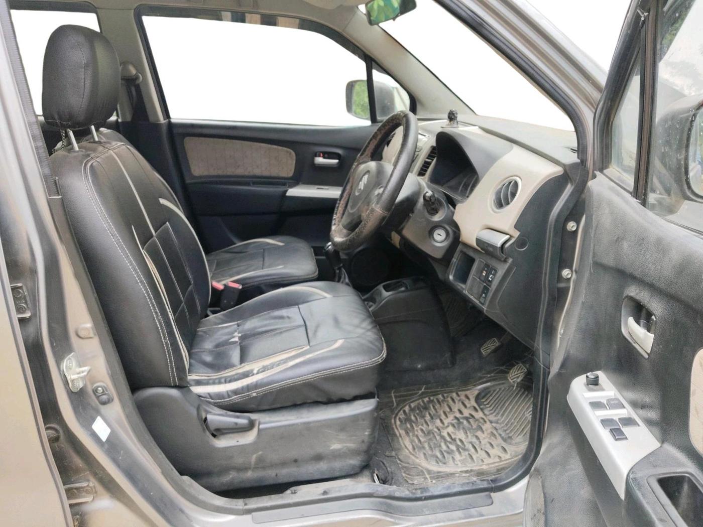 2014 Maruti Wagon R 1.0 VXI, Petrol, Manual, 73,286 km, interior