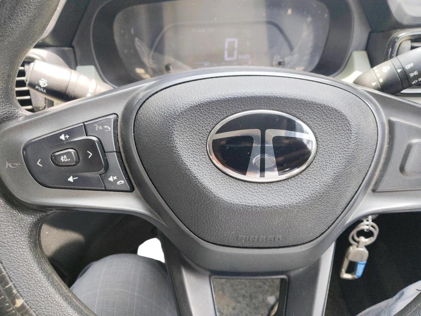 2024 Tata PUNCH ADVENTURE RHYTHM CNG MT, CNG, Manual, 22,800 km, interior
