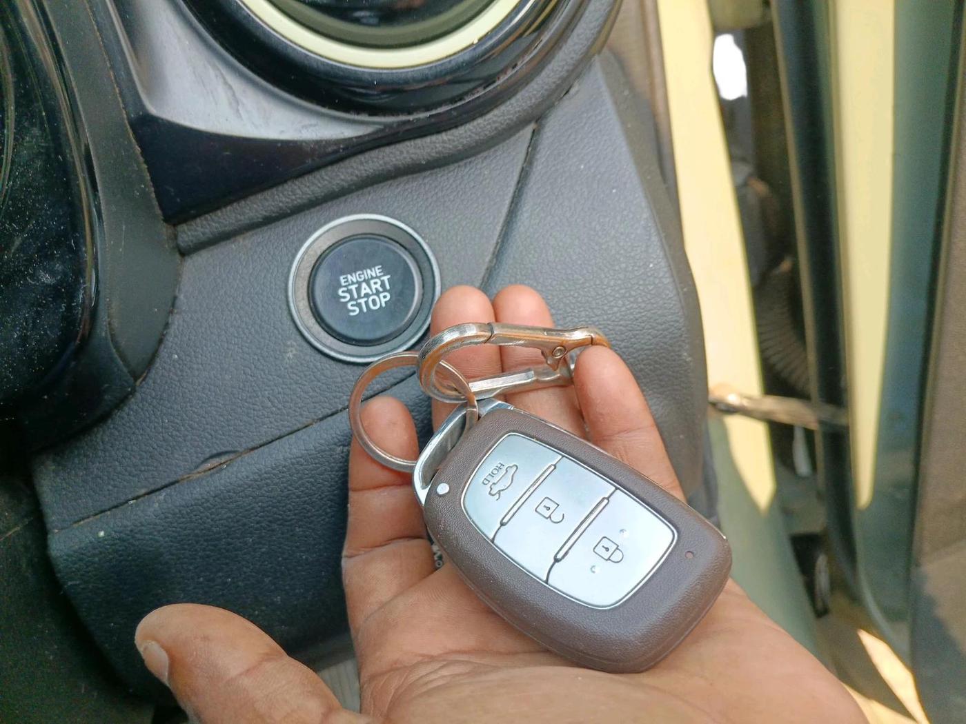 2023 Hyundai EXTER SX (O) CONNECT 1.2 MT DUAL TONE, Petrol, Manual, 80,288 km, interior
