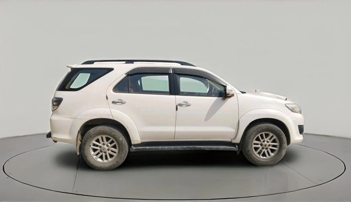 2012 Toyota Fortuner 3.0 4X4 MT, Diesel, Manual, 1,73,085 km, exterior