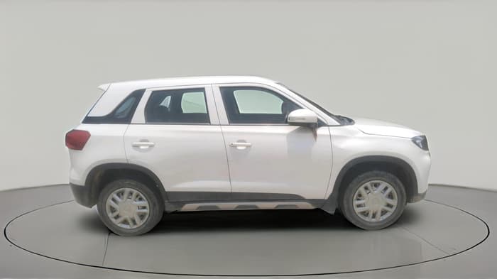 2021 Maruti Vitara Brezza LXI, Petrol, Manual, 80,984 km, exterior