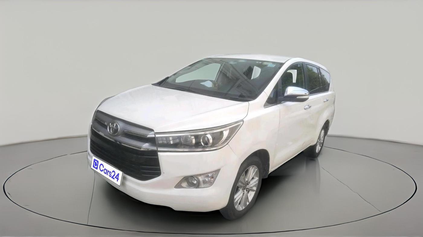 2016 Toyota Innova Crysta 2.4 VX 7 STR, Diesel, Manual, 1,72,925 km, exterior