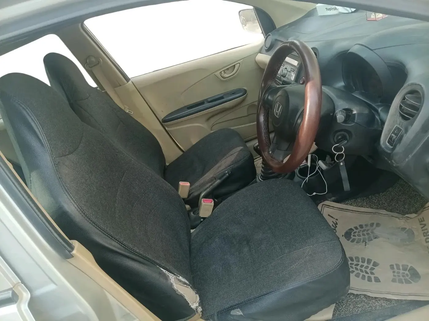 2015 Honda Amaze 1.5L I-DTEC E, Diesel, Manual, 2,84,032 km, interior