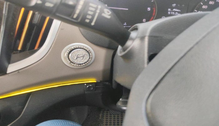 2015 Hyundai Creta SX (O) 1.6 DIESEL, Diesel, Manual, 1,21,239 km, interior