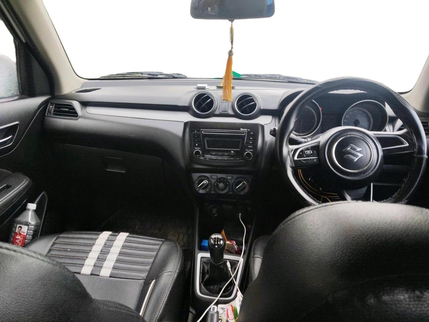 2020 Maruti Swift VXI, Petrol, Manual, 97,127 km, interior