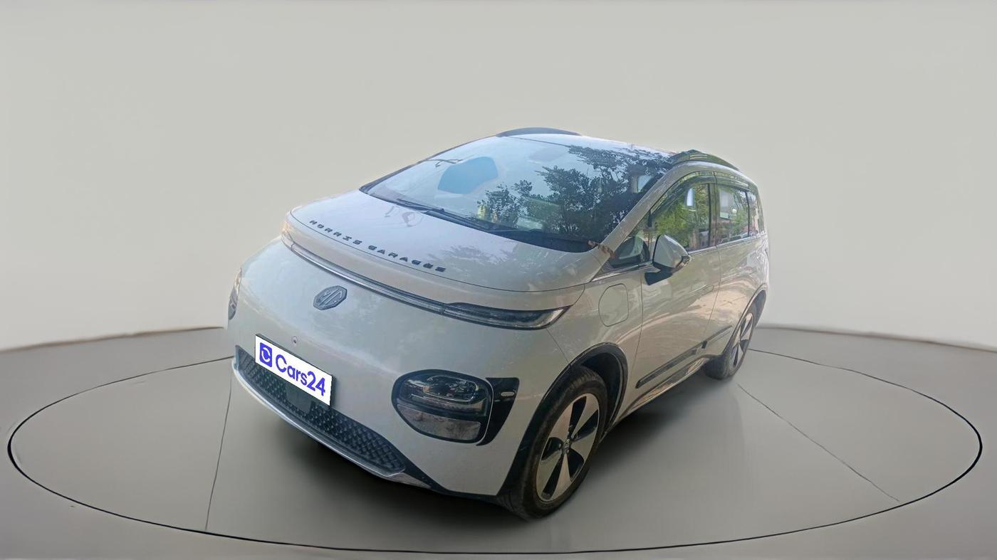 2024 MG Windsor EV Essence, Electric, Automatic, 33,747 km, exterior