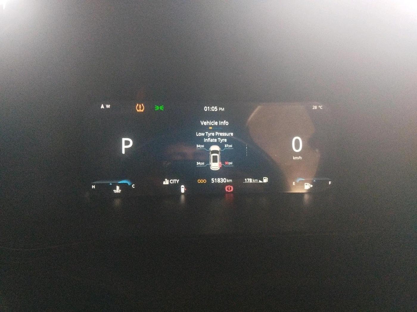 2024 Tata Harrier ADVENTURE PLUS DARK EDITION AT, Diesel, Automatic, 51,830 km, interior