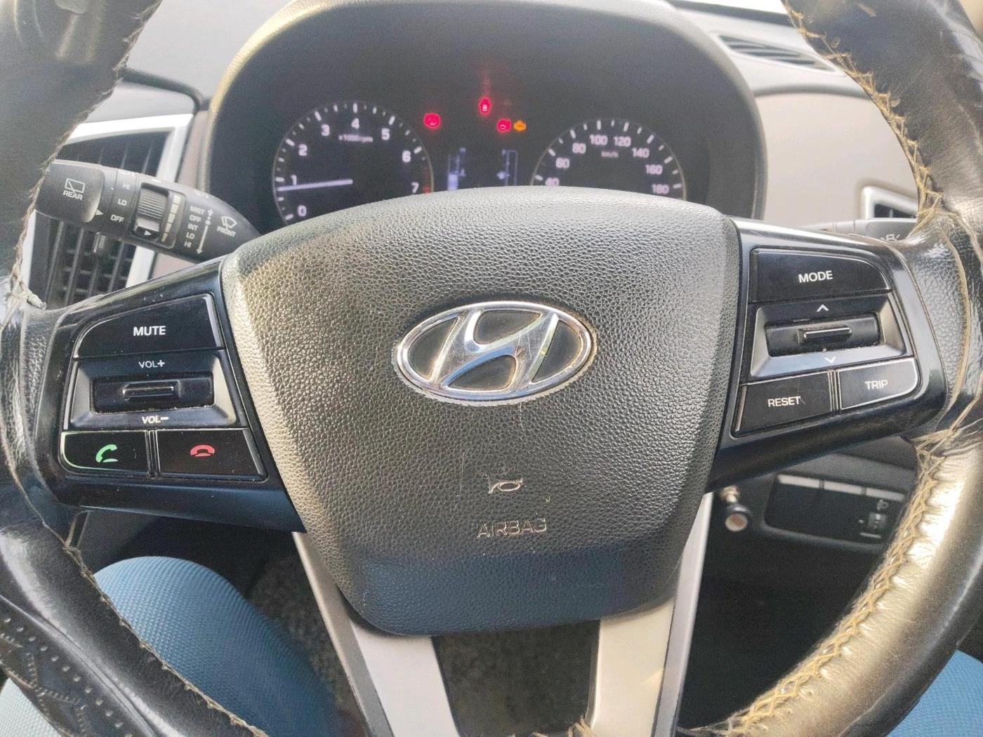 2016 Hyundai Creta SX PLUS 1.6 PETROL, Petrol, Manual, 1,01,334 km, interior