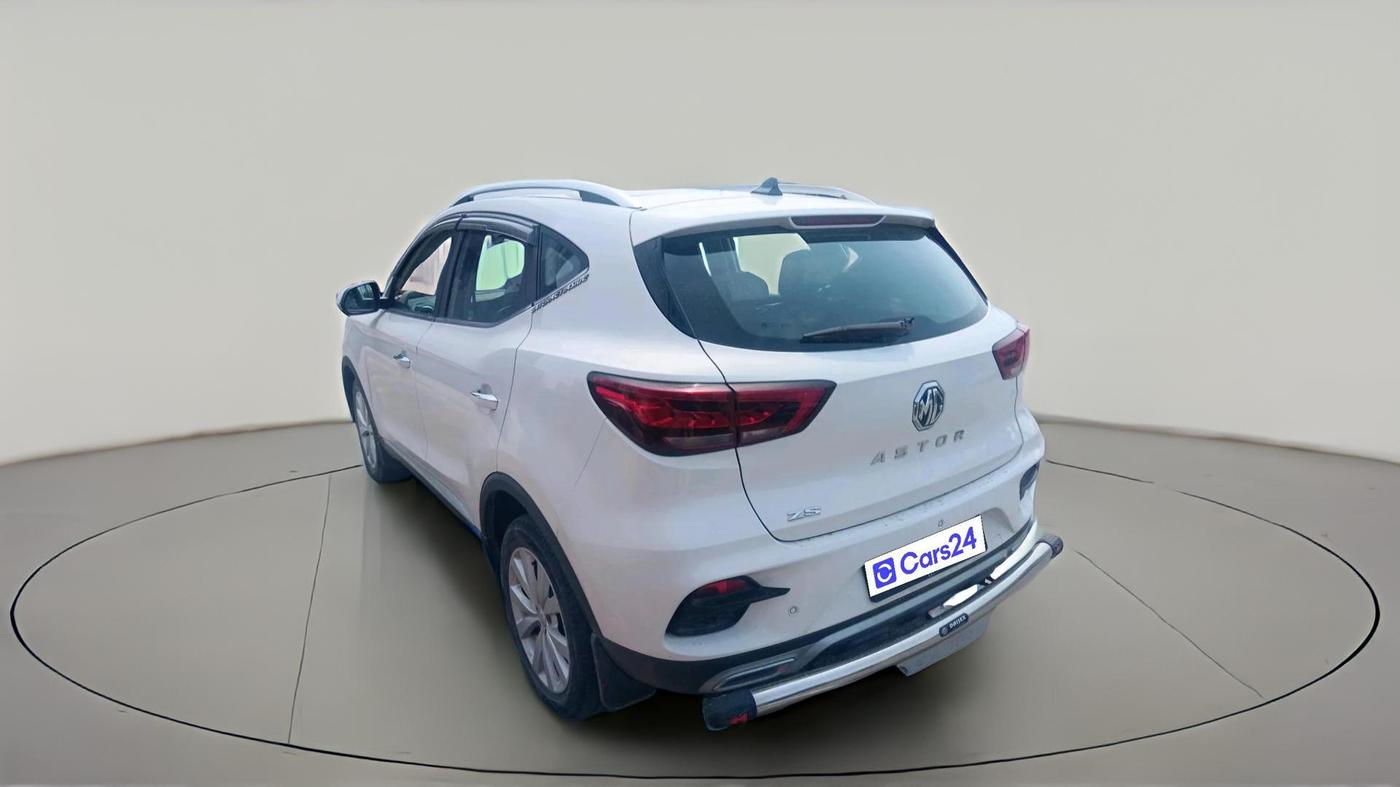 2024 MG ASTOR Select 1.5 MT (Ivory), Petrol, Manual, 24,969 km, exterior