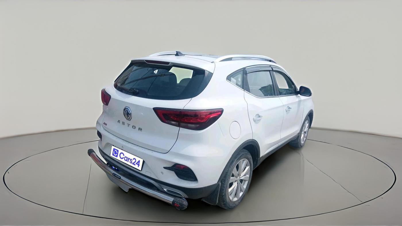 2024 MG ASTOR Select 1.5 MT (Ivory), Petrol, Manual, 24,969 km, exterior