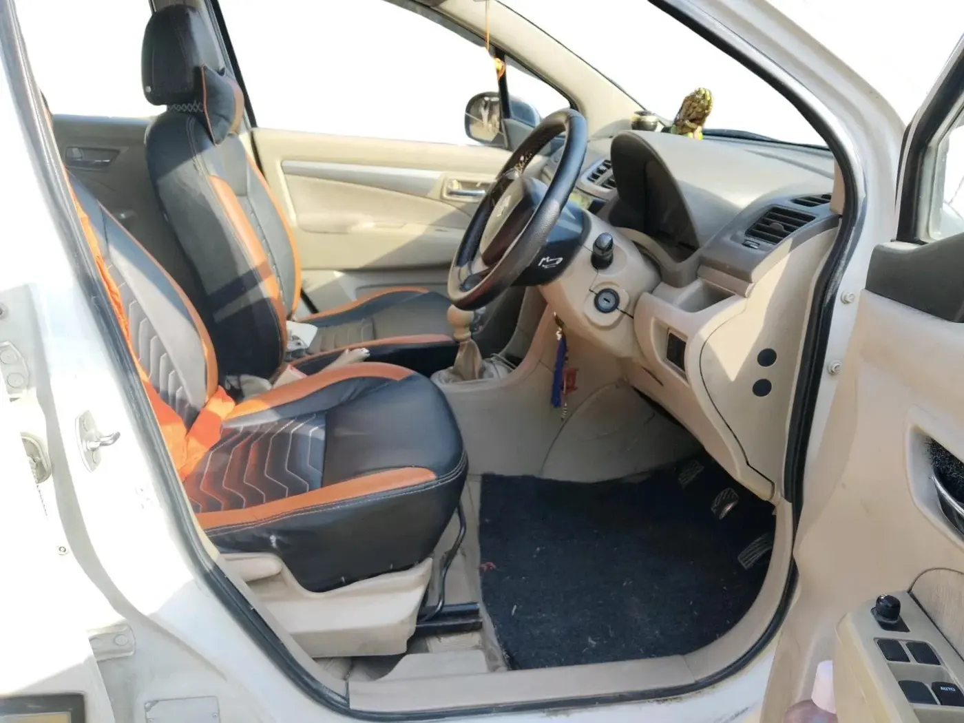 2014 Maruti Ertiga VDI, Diesel, Manual, 1,12,785 km, interior