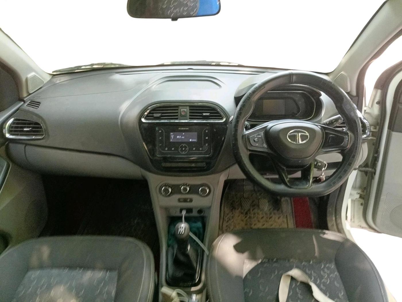 2022 Tata Tiago XT CNG, CNG, Manual, 88,567 km, interior