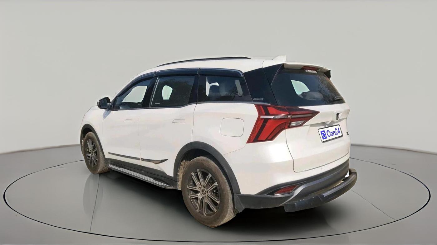 2022 Mahindra XUV700 AX 7 D MT 7 STR, Diesel, Manual, 83,000 km, exterior
