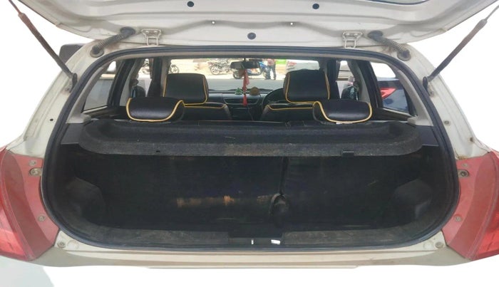 2015 Maruti Swift VXI, Petrol, Manual, 1,15,948 km, exterior