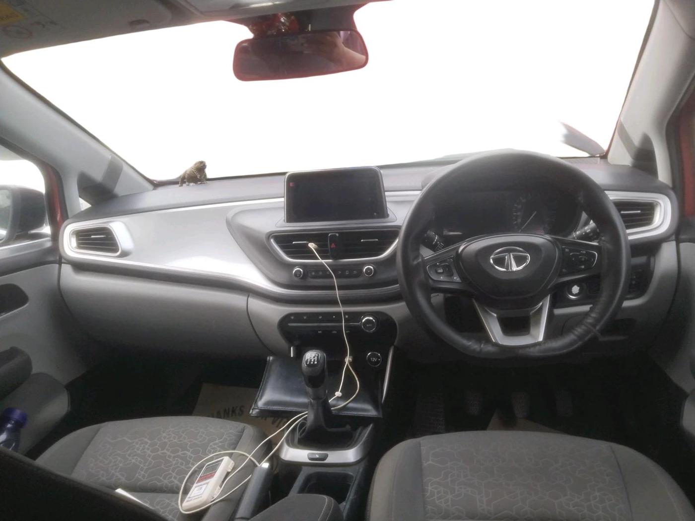 2020 Tata ALTROZ XZ PETROL, Petrol, Manual, 79,259 km, interior