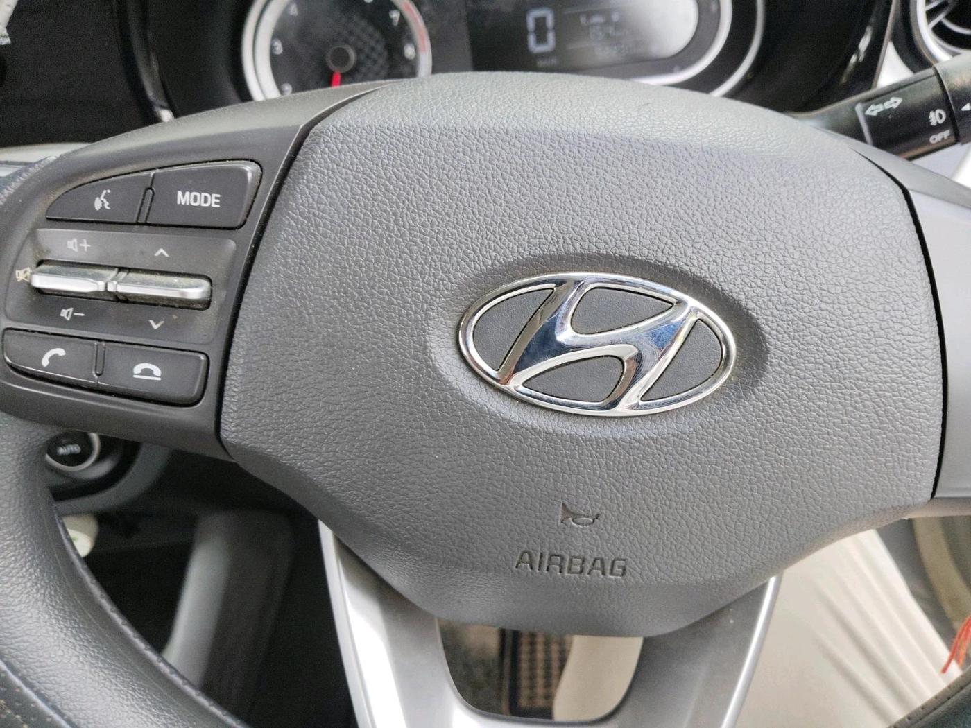 2022 Hyundai GRAND I10 NIOS SPORTZ 1.2 KAPPA VTVT, Petrol, Manual, 52,290 km, interior