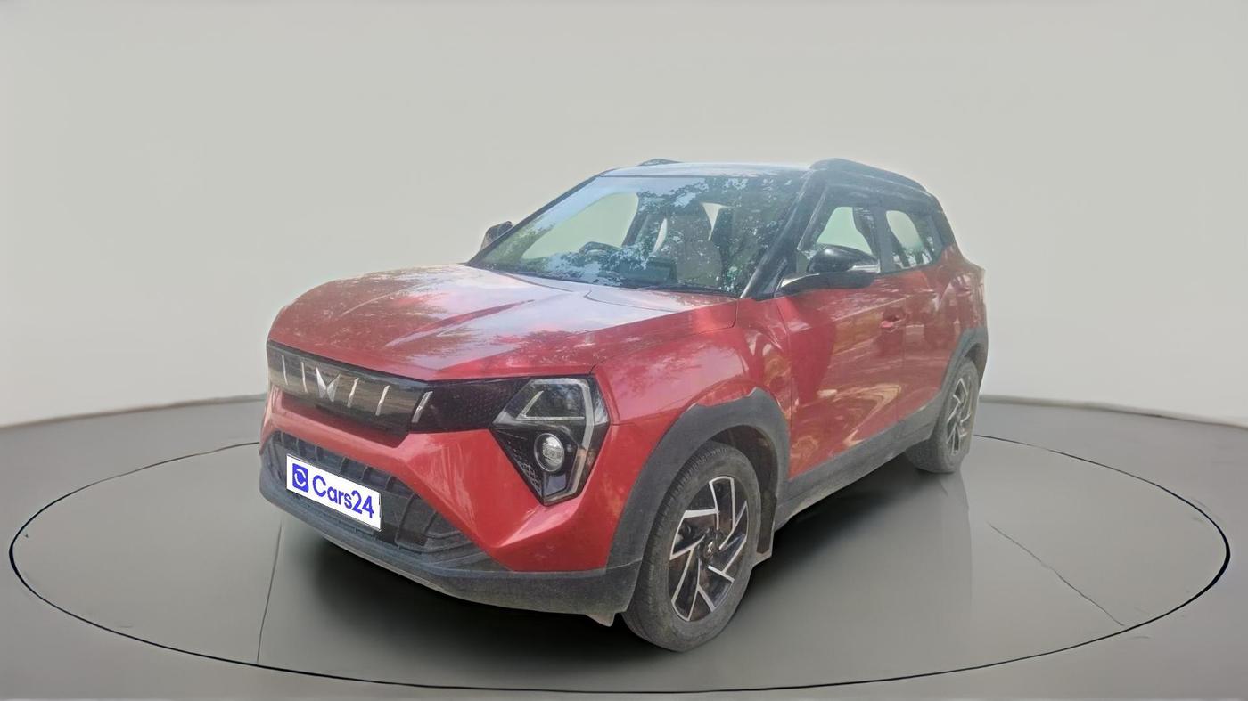 2024 Mahindra XUV 3XO AX7 1.5 Turbo Diesel, Diesel, Manual, 32,687 km, exterior