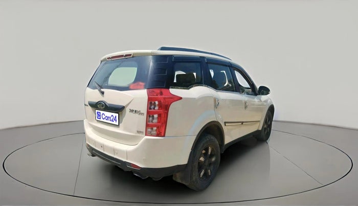 2015 Mahindra XUV500 W8, Diesel, Manual, 1,09,151 km, exterior